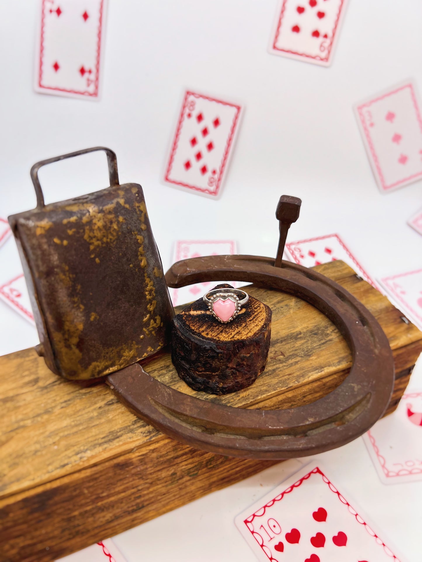 Hold Em’ Heart Ring