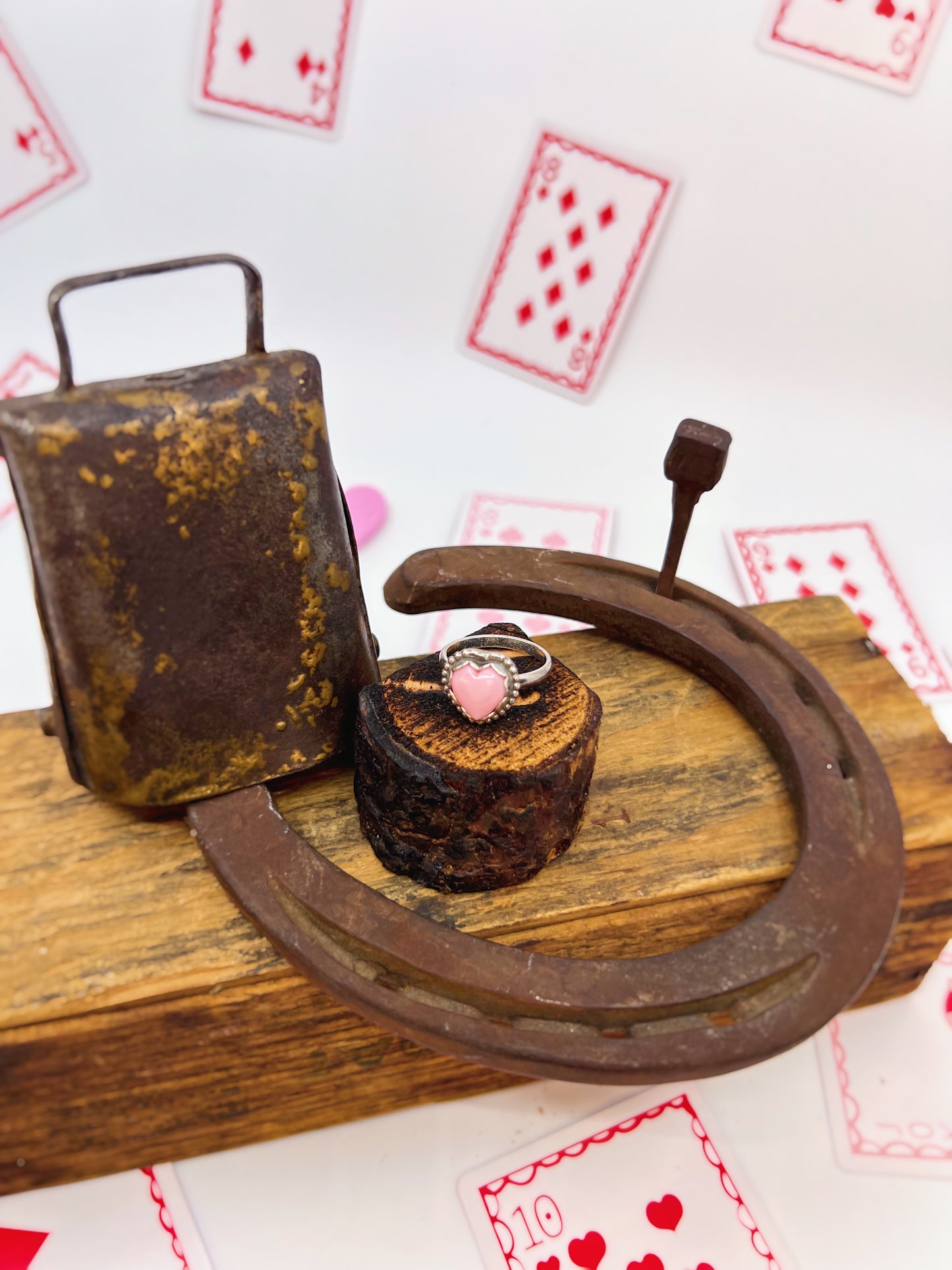 Hold Em’ Heart Ring