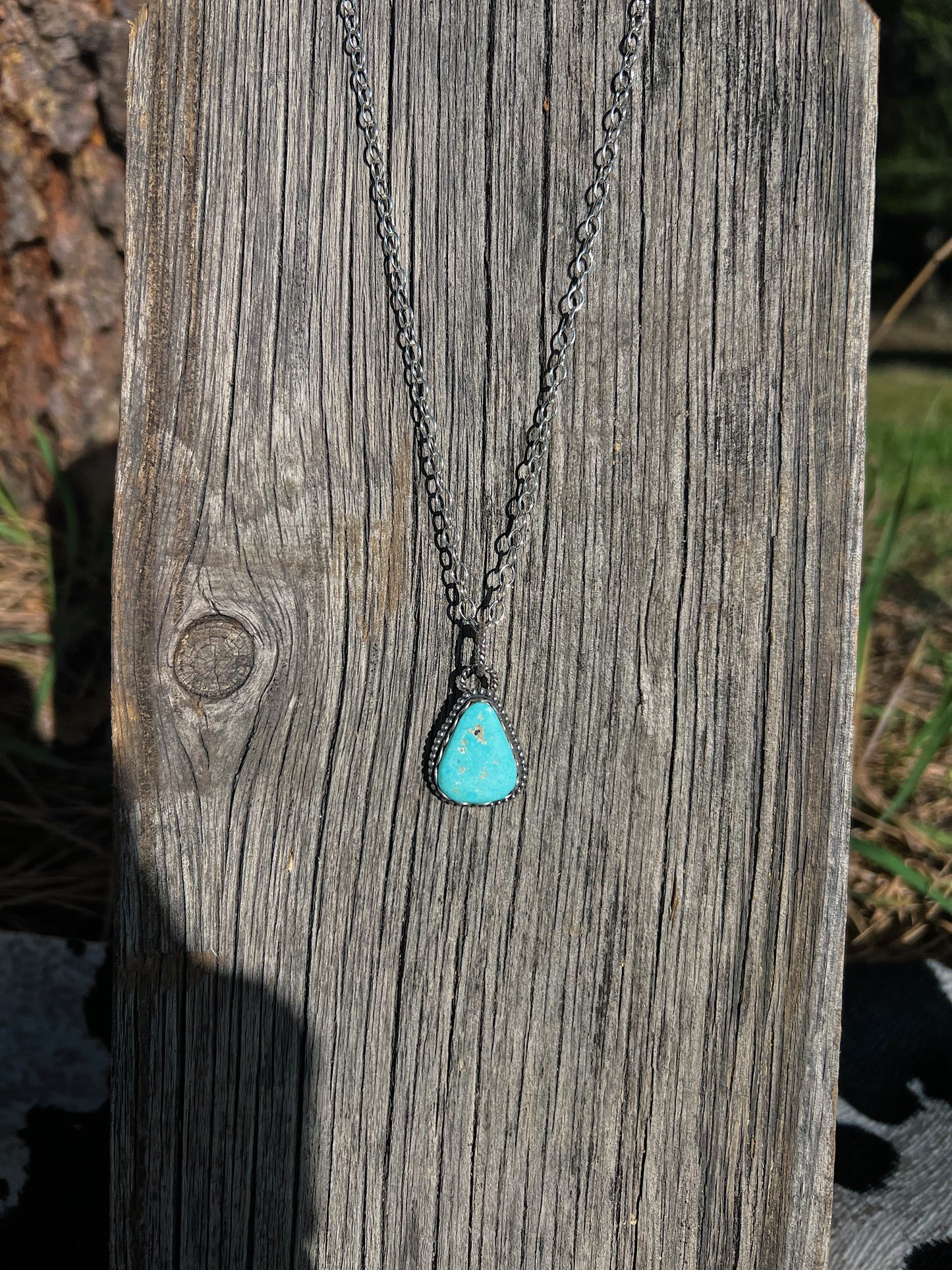 Ocean Blues Teardrop Neckaces